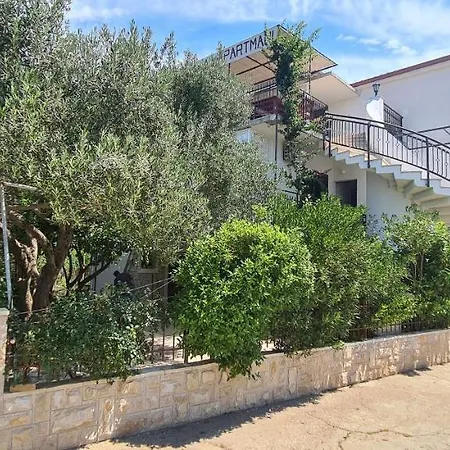 Apartman Kika Sucuraj